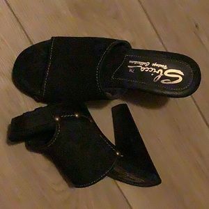 Sbicca slip on high heels